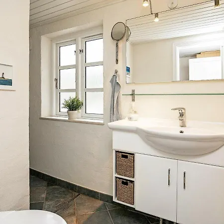 Seven-bedroom Holiday In Lemvig Nørby